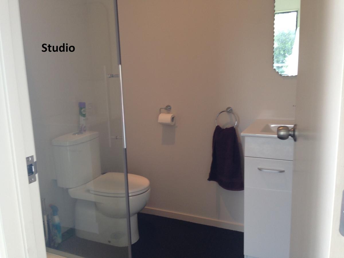 Bed and Breakfast Silverdale Garden Studio Orewa Exterior foto